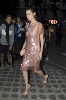Bella Hadid feet photo thumbnail