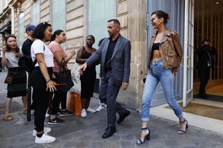 Bella Hadid feet photo thumbnail