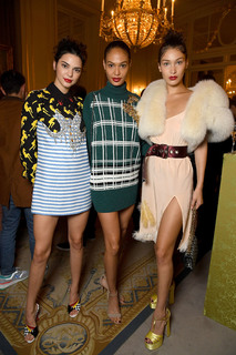 Bella Hadid feet photo thumbnail