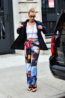 Bella Hadid feet photo thumbnail