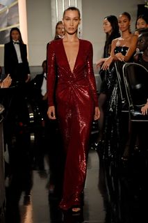 Bella Hadid feet photo thumbnail