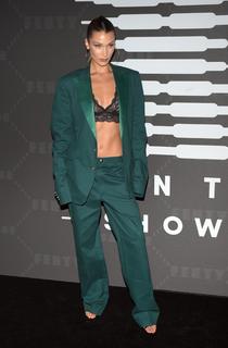Bella Hadid feet photo thumbnail