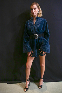 Bella Hadid feet photo thumbnail