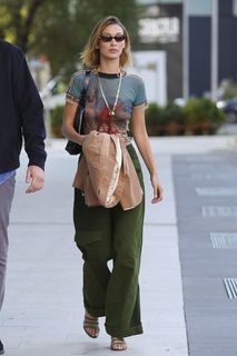 Bella Hadid feet photo thumbnail