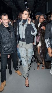 Bella Hadid feet photo thumbnail
