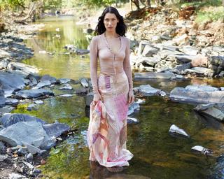 Bella Hadid feet photo thumbnail