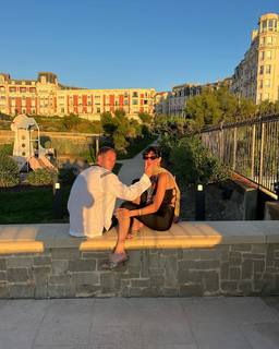 Bella Hadid feet photo thumbnail