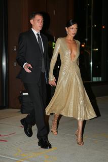 Bella Hadid feet photo thumbnail