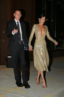 Bella Hadid feet photo thumbnail