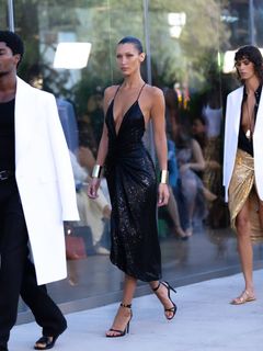 Bella Hadid feet photo 19