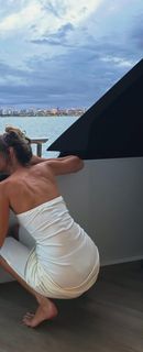 Bella Hadid feet photo 6