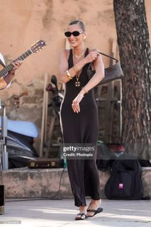 Bella Hadid feet photo 1