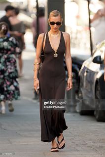 Bella Hadid feet photo 19