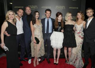 Bella Heathcote feet photo thumbnail