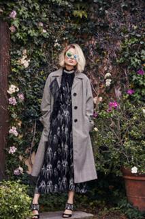 Bella Heathcote feet photo thumbnail