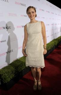 Bella Heathcote feet photo thumbnail