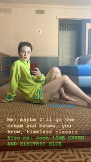 Bella Heathcote feet photo thumbnail
