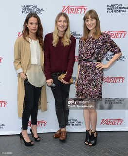 Bella Heathcote feet photo thumbnail