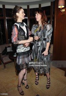 Bella Heathcote feet photo thumbnail