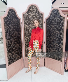 Bella Heathcote feet photo thumbnail