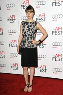 Bella Heathcote feet photo thumbnail