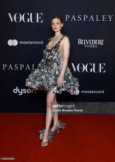 Bella Heathcote feet photo 6