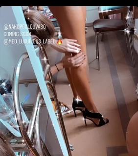 Bella Ioanna feet photo 9
