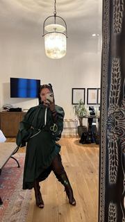 Bella Poarch feet photo thumbnail