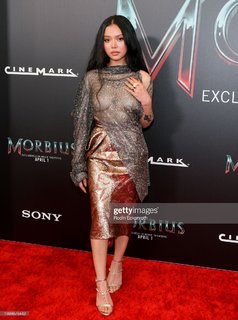 Bella Poarch feet photo thumbnail