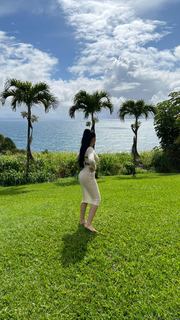 Bella Poarch feet photo thumbnail