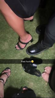 Bella Poarch feet photo thumbnail