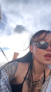Bella Poarch feet photo thumbnail
