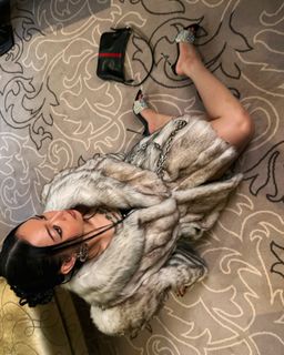 Bella Poarch feet photo 11