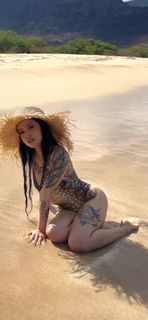 Bella Poarch feet photo 1