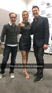 Bella Thorne feet photo thumbnail
