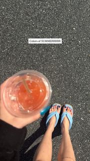 Bella Thorne feet photo 19
