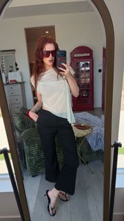 Bella Thorne feet photo 18