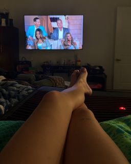 Bella Thorne feet photo 3