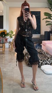 Bella Thorne feet photo 7