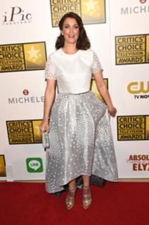 Bellamy Young feet photo thumbnail