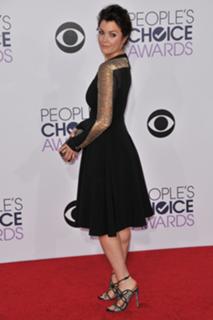 Bellamy Young feet photo thumbnail