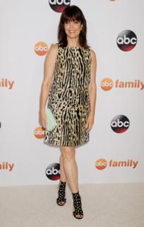Bellamy Young feet photo thumbnail