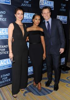 Bellamy Young feet photo thumbnail
