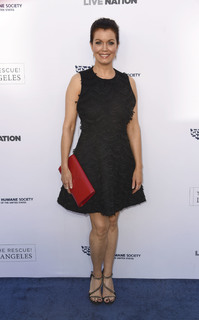 Bellamy Young feet photo thumbnail
