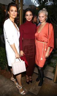 Bellamy Young feet photo thumbnail