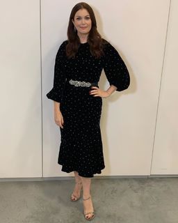 Bellamy Young feet photo thumbnail