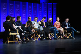 Bellamy Young feet photo thumbnail