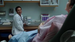Bellamy Young feet photo thumbnail