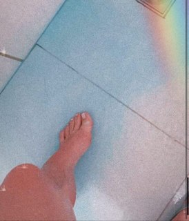 Belle Kaffer feet photo 3