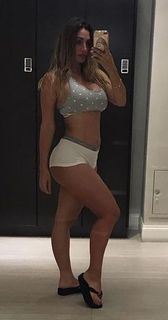 Belén Francese feet photo 8